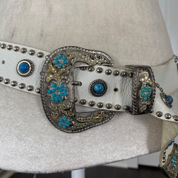 Cache Early 2000's White Leather Turquoise Blue Studded Western Belt M - Picture 4 of 7